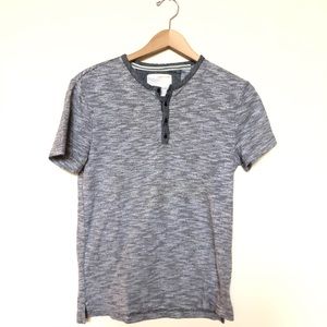 Men’s Small Banana Republic Button Down T-Shirt
